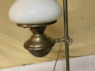 Vintage-Schreibtischlampe Höhenverstellbar , 180 €, Marktplatz-Antiquitäten, Sammlerobjekte & Kunst in 2285 Gemeinde Leopoldsdorf im Marchfelde