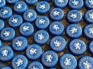 PUNTIGAMER BIER KRONENKORKEN / BIERKAPSELN /2500-2600 Stück