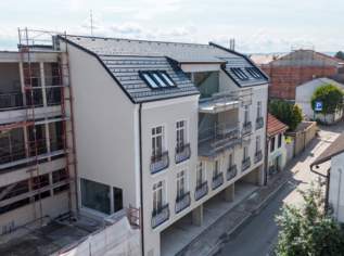 Luxus-Dachgeschosswohnung / Neubau-Erstbezug / Großer Balkon / KFZ-Stellplatz, 795000 €, Immobilien-Wohnungen in 3430 Gemeinde Tulln an der Donau