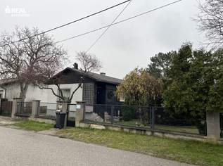 s REAL - Grundstück in sehr guter Lage mit Bungalow steht zum Verkauf, 650000 €, Immobilien-Grund und Boden in 1220 Donaustadt