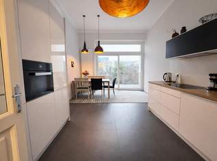 Stilvolle Altbauwohnung mit Terrasse und Carport in Klagenfurt am Wörthersee, 580000 €, Immobilien-Wohnungen in 9020 