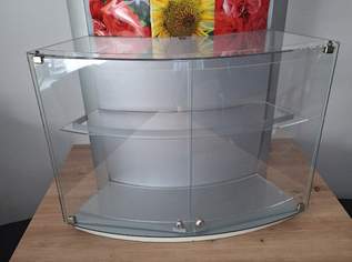 Flohmarktvitrine mit Schlüssel (Beleuchtung möglich), 150 €, Haus, Bau, Garten-Möbel & Sanitär in 1230 Liesing