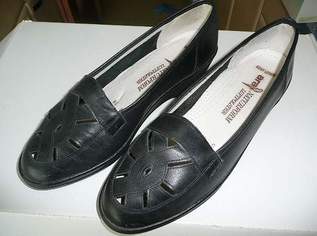 3 Paar Damen-Lederschuhe neu und neuwertig , 20 €, Kleidung & Schmuck-Damenkleidung in 1140 Penzing 3 Paar Damen-Lederschuhe neu und neuwertig , 20 €, Kleidung & Schmuck-Damenkleidung in 1140 Penzing