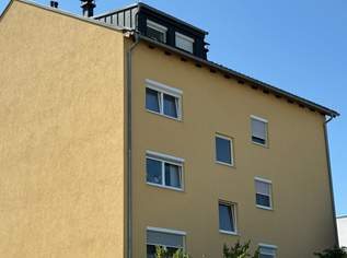 DACHGESCHOßMAISONETTE in absoluter ZENTRUMSLAGE mit EXTRA BALKON im UNTERGESCHOSS, 230000 €, Immobilien-Wohnungen in 4050 Traun