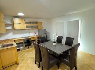 WG-Zimmer mit Stephansdom-Fernblick