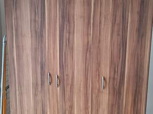 Kleiderschrank, 15 €, Haus, Bau, Garten-Möbel & Sanitär in 1220 Donaustadt Kleiderschrank, 15 €, Haus, Bau, Garten-Möbel & Sanitär in 1220 Donaustadt