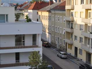 Tegetthoffstraße - Dachgeschoßwohnung zentral gelegen 