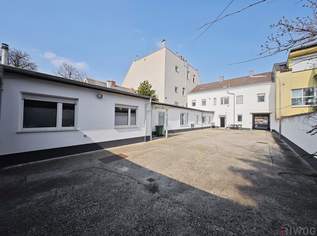 Wohn- & Geschäftshaus mit Potential | U-Bahnnähe | großer Garten und Innenhof mit Parkplätzen, 0 €, Immobilien-Gewerbeobjekte in 1230 Liesing