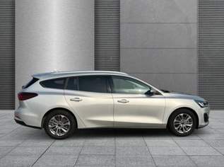 Focus Turnier Titanium X+Winterpaket+LED+RFK ..., 25115 €, Auto & Fahrrad-Autos in 6844 Gemeinde Altach
