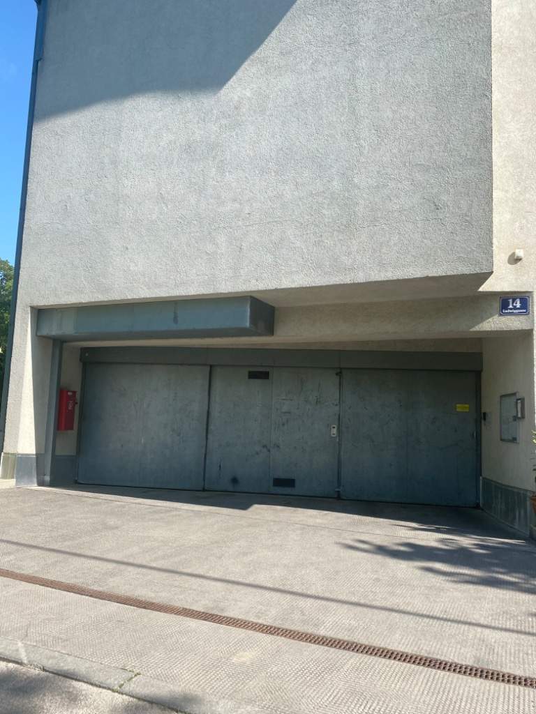Garagenplatz in 1140 Wien fußläufig S-Bahn Station Weidlingau  Kernzone 100
