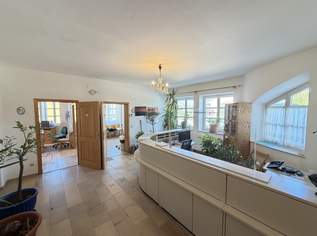 "Medizin trifft Komfort", 1380 €, Immobilien-Gewerbeobjekte in 2020 Hollabrunn