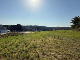 sehr sonniges und ruhiges Baugrundstück mit Bodenplatte, 77000 €, Immobilien-Grund und Boden in 7522 Gemeinde Strem