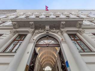 Stadthaus im Dach: Palais-Charme auf drei Etagen, 3350000 €, Immobilien-Wohnungen in 1040 Wieden