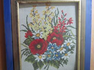 2 Stück Gobelin Bilder Blumen zum selber sticken mit Holz Rahmen,etc., 10 €, Marktplatz-Spiele, Bastelmaterial & Modellbau in 1100 Favoriten