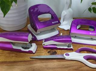 lila LEITZ WOW Set: 2x Heftgerät + 2x Locher + 1x Schere, 50 €, Kindersachen-Schulsachen in 1020 Leopoldstadt