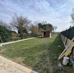 Kleingarten mit kleiner Wohnung an Stadtgrenze Wien Kleingarten mit kleiner Wohnung an Stadtgrenze Wien