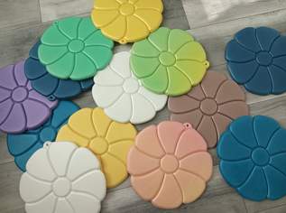 Verkaufe Schaumstoff-Sitzkissen in Blumenform, 14 €, Marktplatz-Sportgeräte & Zubehör in Deutschland