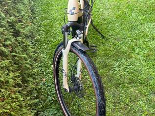 Cube Cross Hybrid Pro 625 Allroad Electrofahrrad