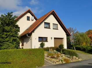 Vielseitig nutzbares Zweifamilienwohnhaus mit großzügigen Wohnflächen und Doppelgarage, 529500 €, Immobilien-Gewerbeobjekte in 4053 Ansfelden Vielseitig nutzbares Zweifamilienwohnhaus mit großzügigen Wohnflächen und Doppelgarage, 529500 €, Immobilien-Gewerbeobjekte in 4053 Ansfelden