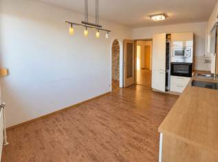 Eigentumswohnung mit ca. 84 m² Wohnfläche und dreifachverglaste Fenster mit Außenrollläden!, 169000 €, Immobilien-Wohnungen in 3580 Gemeinde Horn