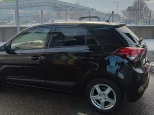Hyundai i20, 9790 €, Auto & Fahrrad-Autos in 5280 Braunau am Inn