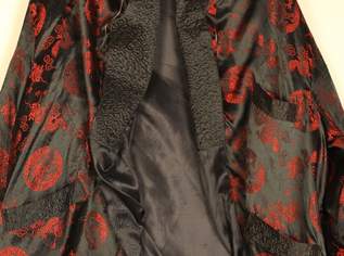 Seidenjacke / Kimono rot, Gr. S, 69 €, Kleidung & Schmuck-Damenkleidung in 1200 Brigittenau