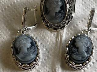 Schmuckset gemme cameo vintage , 27 €, Kleidung & Schmuck-Accessoires, Uhren, Schmuck in 5020 Salzburg Schmuckset gemme cameo vintage , 27 €, Kleidung & Schmuck-Accessoires, Uhren, Schmuck in 5020 Salzburg