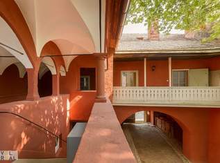 Historisches Renaissance-Anwesen mit exklusivem Ausbaupotenzial!, 0 €, Immobilien-Häuser in 2352 Gemeinde Gumpoldskirchen
