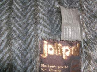 Damenmantel mit wunderschönen Webpelzkragen und Webpelzinnenfutter Damenmantel mit wunderschönen Webpelzkragen und Webpelzinnenfutter