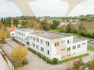 Bürohaus mit zwei Terrassen und ca. 70 Parkplätzen zu verkaufen!, 2500000 €, Immobilien-Gewerbeobjekte in 4600 Thalheim bei Wels