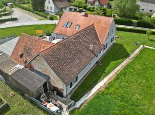 Modernisiertes Haus mit Nebengebäude im Dreikanthof-Stil! Sonniger und ebener Eigengrund Modernisiertes Haus mit Nebengebäude im Dreikanthof-Stil! Sonniger und ebener Eigengrund