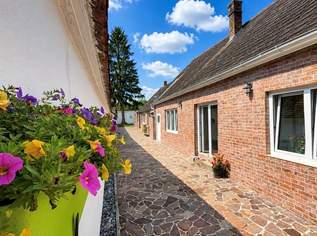 "Groß-Fein-Bald-Dein" - 2-Familienhaus in Unternalb, 320000 €, Immobilien-Häuser in 2070 Unternalb "Groß-Fein-Bald-Dein" - 2-Familienhaus in Unternalb, 320000 €, Immobilien-Häuser in 2070 Unternalb