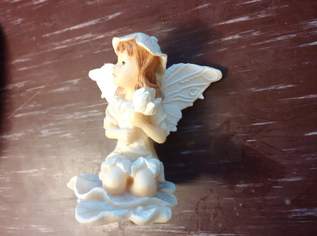 Gilde Figur Mädchen mit Schmetterling Flügel und Blumenhut