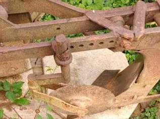 Pflug 2 Schar für kleinen Traktor Pflug 2 Schar für kleinen Traktor