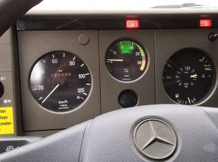 Mercedes-Benz LN 811 D ECO Pritsche / Planne 6-Sitz, 24.000km