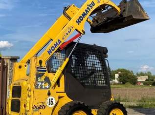 Komatsu SK 714 Kompaktlader, 21000 €, Auto & Fahrrad-Traktoren & Nutzfahrzeuge in Ungarn