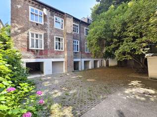ABSOLUTE HOFRUHELAGE - TEILUNG AUF ZWEI EINHEITEN MÖGLICH - KÜCHE & ZWEI BADEZIMMER!, 385000 €, Immobilien-Wohnungen in 1190 Döbling