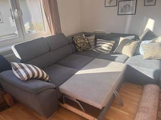 Neuwertige Wohnlandschaft inkl. Schlaffunktion und Hocker, 690 €, Haus, Bau, Garten-Möbel & Sanitär in 4063 Rudelsdorf