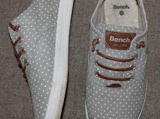 Damen Sneakers Marke Bench grünlich Größe 39, 19 €, Kleidung & Schmuck-Damenkleidung in 3370 Gemeinde Ybbs an der Donau Damen Sneakers Marke Bench grünlich Größe 39, 19 €, Kleidung & Schmuck-Damenkleidung in 3370 Gemeinde Ybbs an der Donau