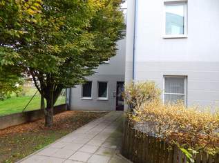 PROVISIONSFREIE, TRAUMHAFTE, SEHR GEPFLEGTE 2-ZIMMER-GARTENWOHNUNG IN TOPLAGE IM ZENTRUM, 162200 €, Immobilien-Wohnungen in 2020 Hollabrunn