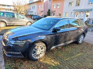 Verkaufe Skoda Superb iV Kombi Plug-In Hybrid