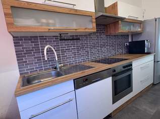 Küchenzeile Weiß/ Wotan Eiche mit Geräten Küchenzeile Weiß/ Wotan Eiche mit Geräten