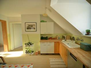 Gemütliche 4-Zimmer-Dachgeschosswohnung mit Garten, provisionsfreie, 274130 €, Immobilien-Wohnungen in 6921 Gemeinde Kennelbach