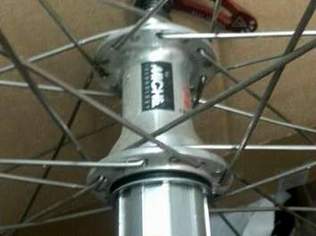 RENNRAD FELGEN + NABE + SCHNELLVERSCHLUSS 28 Zoll