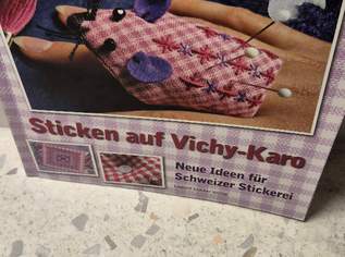 Sticken auf Vichy Karo, 9 €, Marktplatz-Bücher & Bildbände in 1230 Liesing Sticken auf Vichy Karo, 9 €, Marktplatz-Bücher & Bildbände in 1230 Liesing