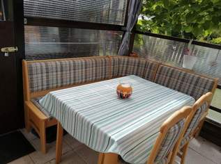 Eckbank Tisch und zwei Stühle, 100 €, Haus, Bau, Garten-Möbel & Sanitär in 9181 Feistritz im Rosental Eckbank Tisch und zwei Stühle, 100 €, Haus, Bau, Garten-Möbel & Sanitär in 9181 Feistritz im Rosental