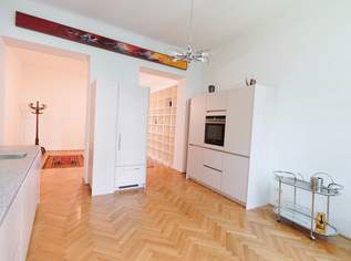 Zwei Zimmer an Studenten in 3er WG zu vermieten