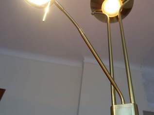 Stehlampe dimmbar