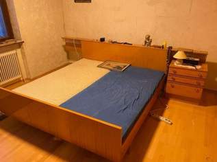 Doppelbett mit 2 Nachtkästchen und Kommode , 300 €, Haus, Bau, Garten-Möbel & Sanitär in 3124 Gemeinde Wölbling