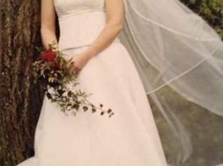 Brautkleid/Hochzeitsmoden Steinecker, 130 €, Kleidung & Schmuck-Damenkleidung in 3300 Amstetten Brautkleid/Hochzeitsmoden Steinecker, 130 €, Kleidung & Schmuck-Damenkleidung in 3300 Amstetten